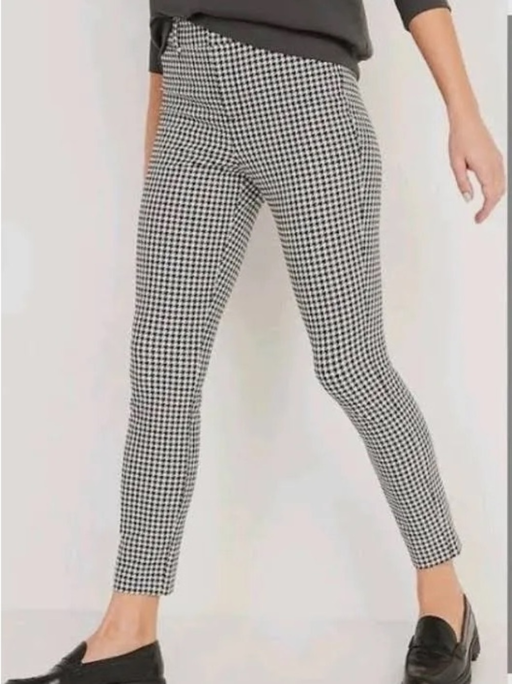 Old Navy Black and White Gingham Pixie Skinny Pants